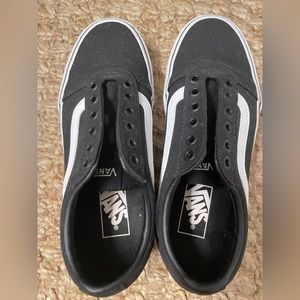 Woman’s black Vans size 6.5